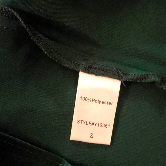 Do+Be Cowl Neck with Rhinestone Straps, Satin Emerald Green Top Sz Small - Picture 6 of 6